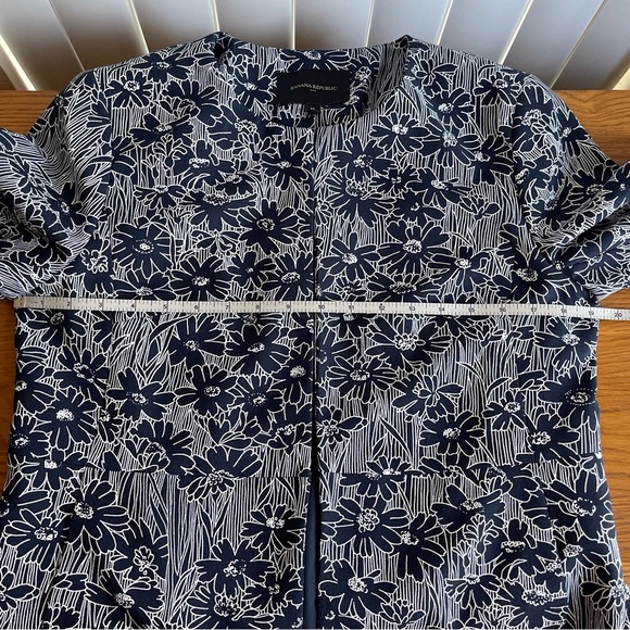 Banana Republic Navy/White Floral Jacket Blazer Size 10 - Picture 13 of 14